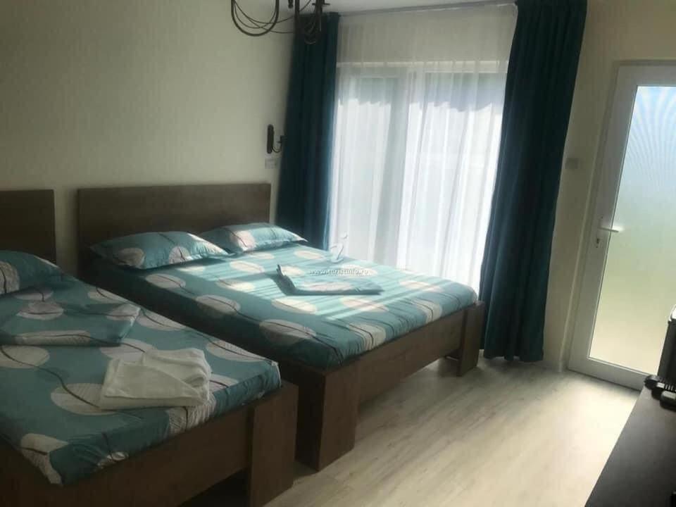 Pensiunea Paradis Băile Herculane Exteriör bild